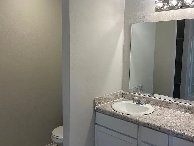 2612 Grand Ln — Photo 14