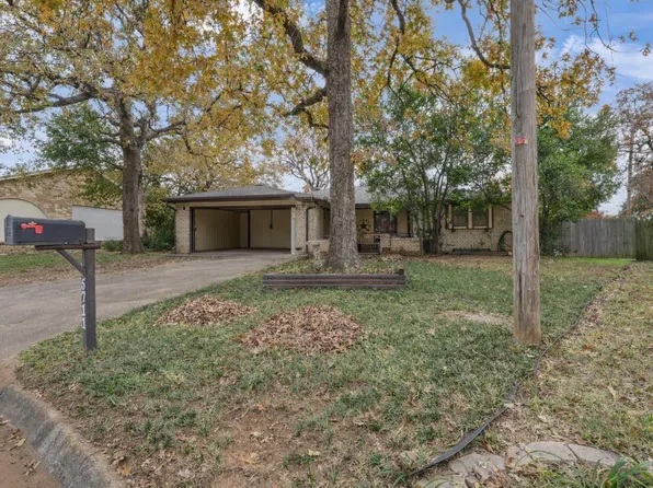 5711 Kingstree Ct, Arlington, TX 76017
