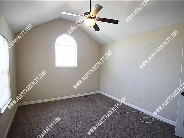 13759 Post Oak Ln — Photo 5