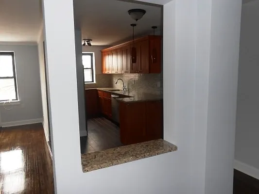 Sold by City Apt Group LLC | media 6