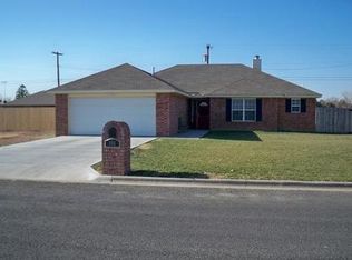 806 Wilbanks Dr, Spearman, TX 79081