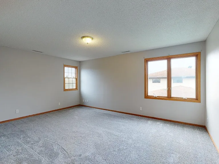 2504 Somerset Dr — Photo 24
