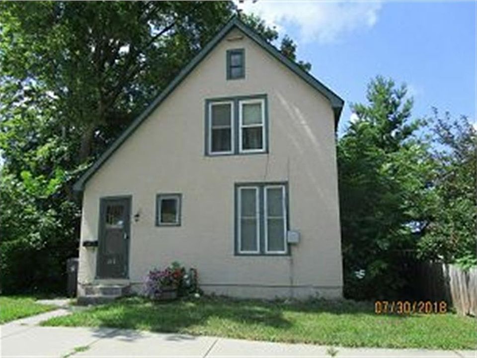 1st image of 214 S 6th St #1