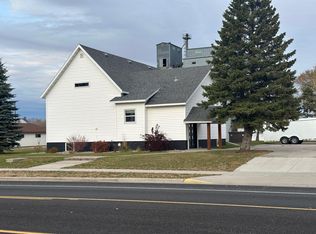 504 Main St S, Karlstad, MN 56732