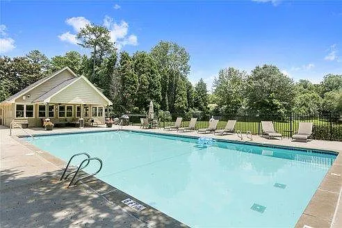 1130 Winthrope Chase Dr — Photo 27