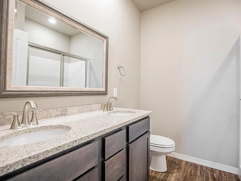 101 N Allen St — Photo 10