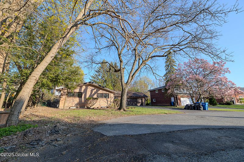 2nd image of 16 Prospect Terrace