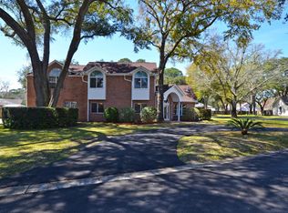 910 Cloverdale Ct, Fort Walton Beach, FL 32547