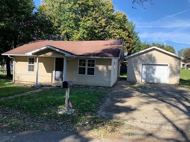 1st image of 140 Nixon Dr