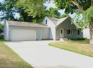 1745 Sunnyside Ter, New Brighton, MN 55112