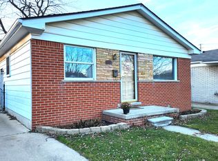 5876 Katherine St, Taylor, MI 48180
