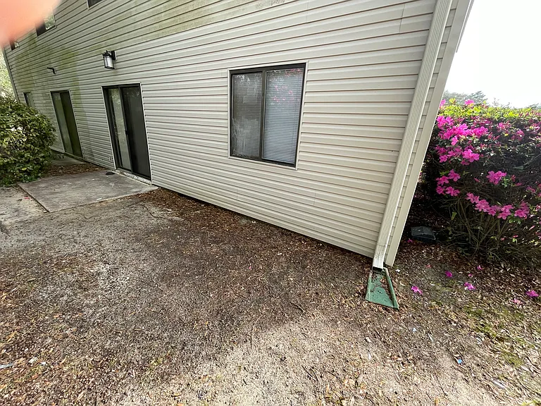 719 Green St #301 — Photo 19