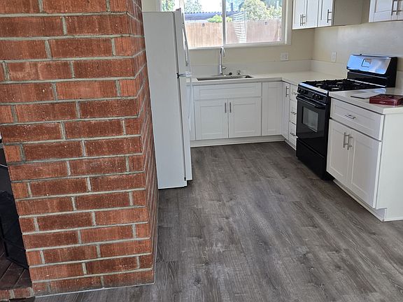 4th image of 4860 Lehrer Dr