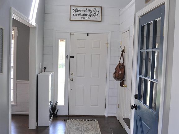 4th image of 1016 Station Pointe Ln