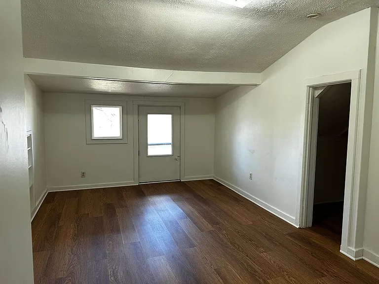 341 College St #343 — Photo 7