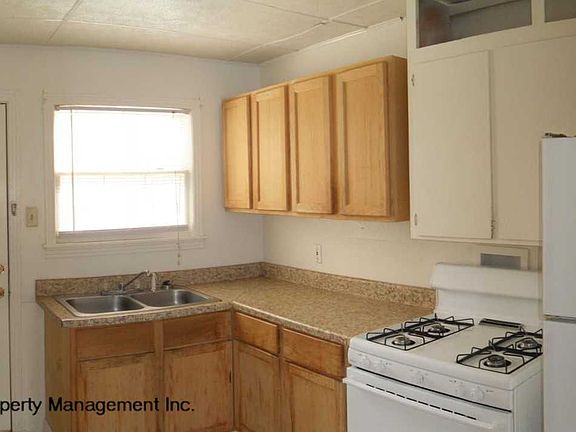 4th image of 1706 Stewart St