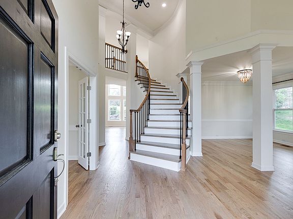 2nd image of 415 Enclave Ct
