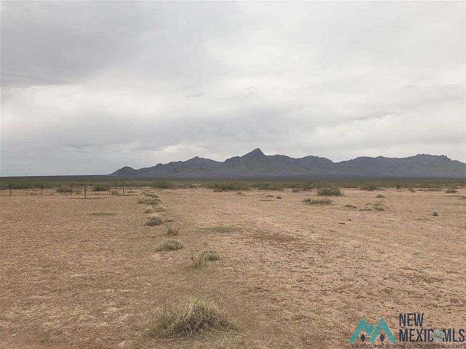 1st image of Country Ln SE