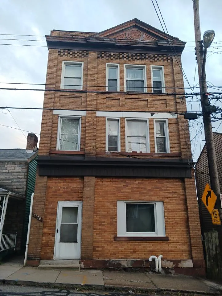 2 bed, 980 sqft, $980 — Photo 1