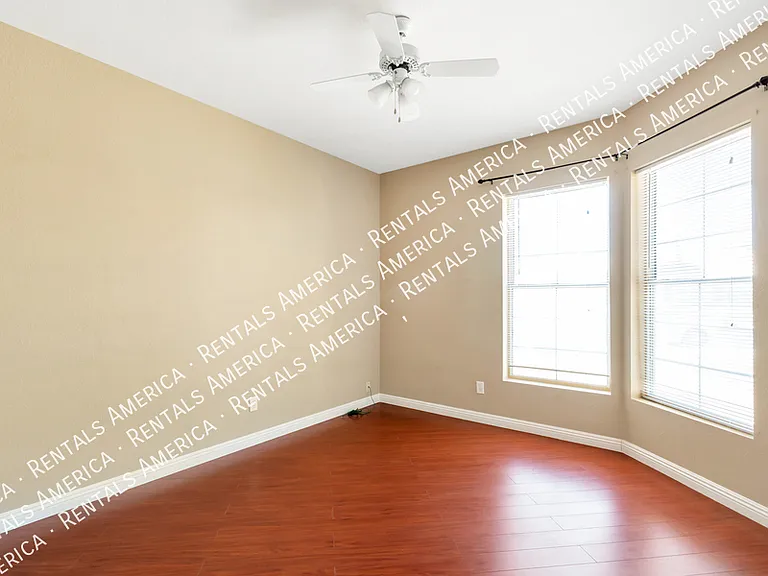 7165 W Yarbough Dr — Photo 9
