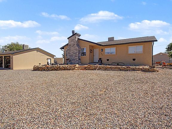 2nd image of 106 Mesa View Ave
