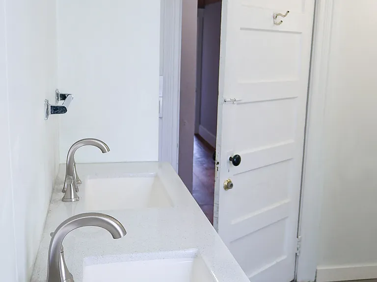 66 Forest Ct — Photo 10
