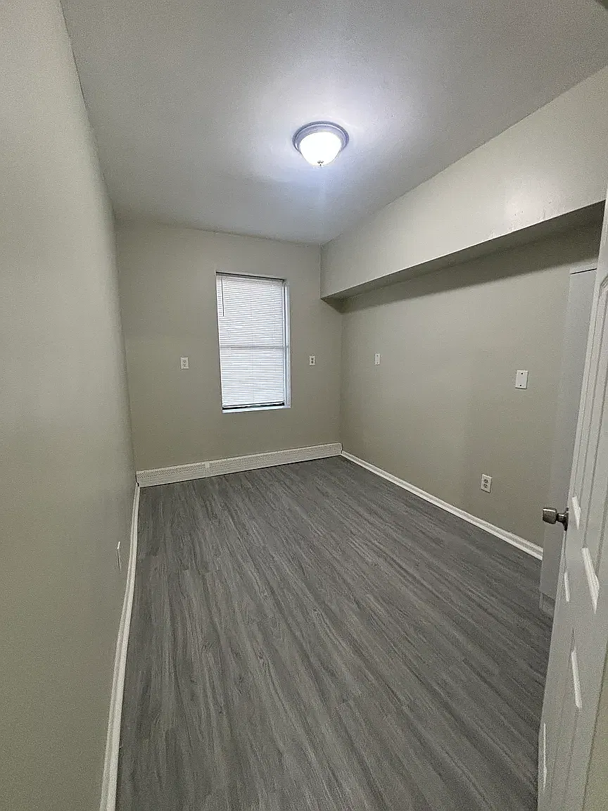 2 bed, 800 sqft, $1,794 — Photo 3
