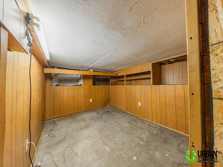724 E Ermina Ave — Photo 22