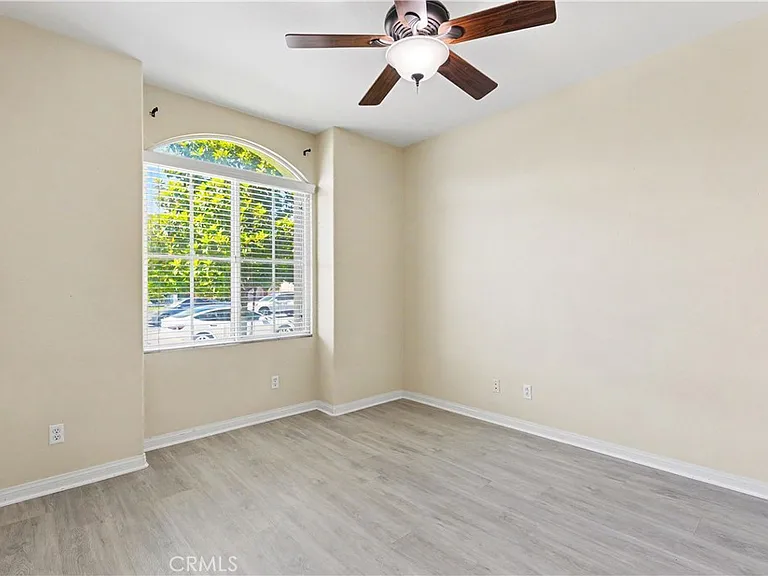 29535 Hyperion St — Photo 17