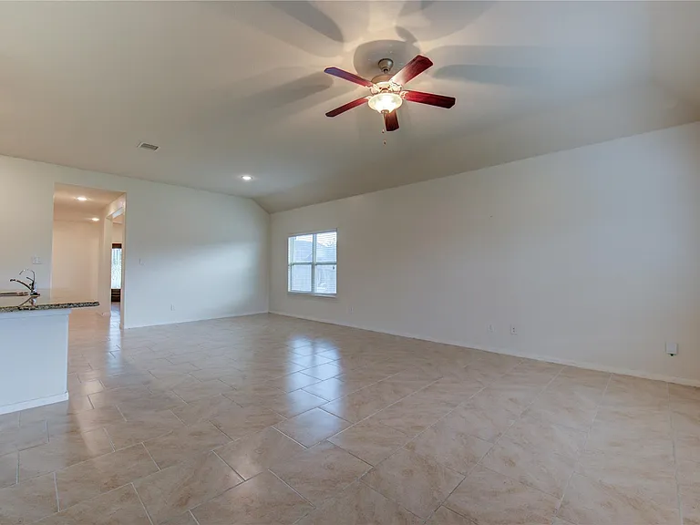 734 Mill Spring Ct — Photo 25