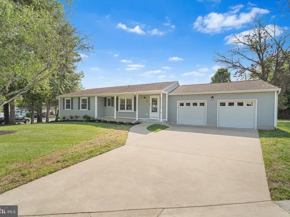 114 Birch St NE, Leesburg, VA 20176