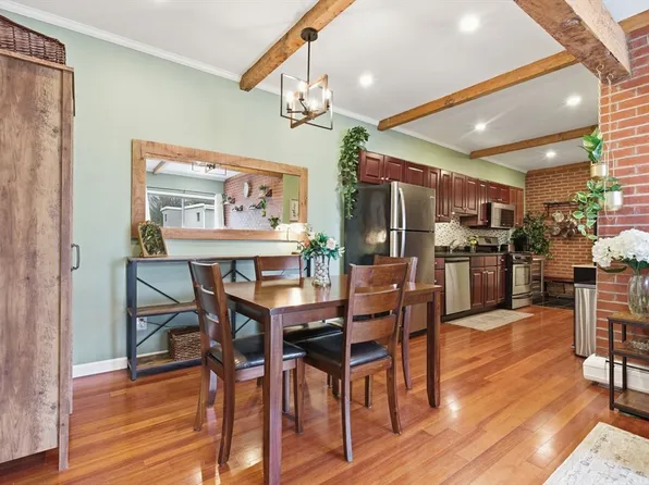 37 Hosmer St APT 11, Marlborough, MA 01752