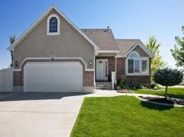 1215 W 2275 S, Syracuse, UT 84075