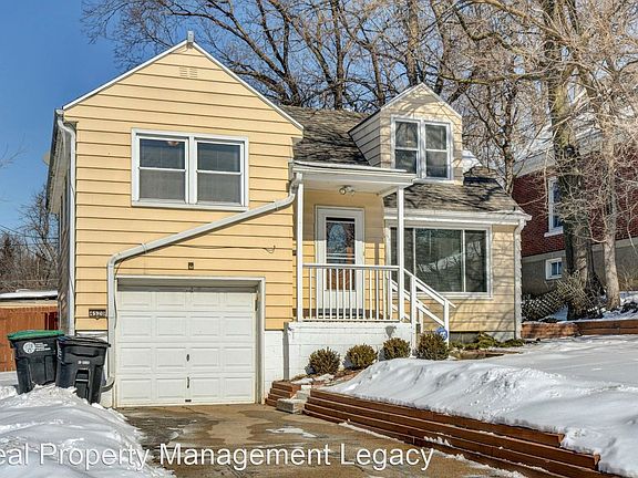 3rd image of 4520 Parker St