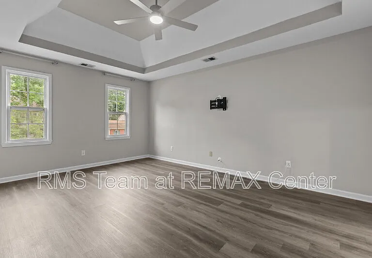 773 Huntington Way NW — Photo 27