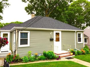 15 Macdonald St, Hyde Park, MA 02136