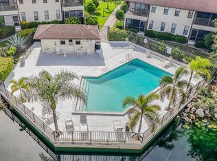 5236 Treetops Dr #L-104, Naples, FL 34113