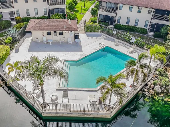 5236 Treetops Dr #L-104, Naples, FL 34113