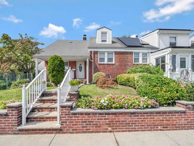 21 Parkside Ln, Bayonne, NJ, 07002