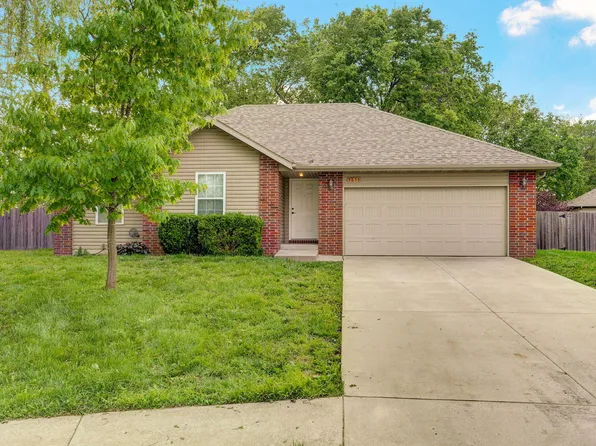 5653 W Longleaf Drive, Springfield, MO 65802