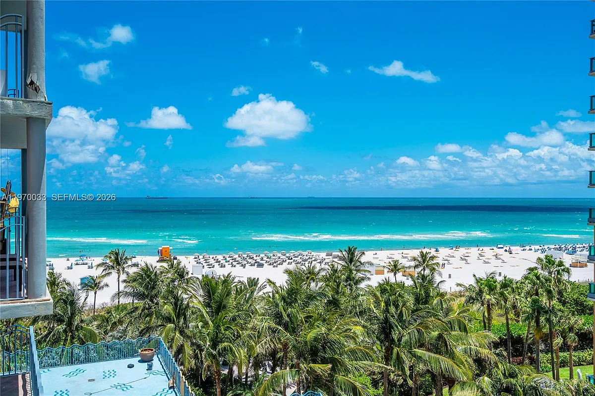 Building Photo - 1500 Ocean Dr #704