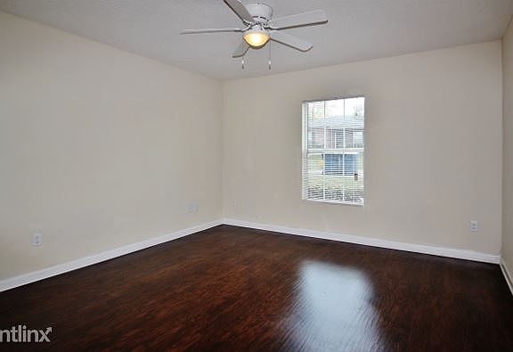 5th image of 8419 Jasper Ave