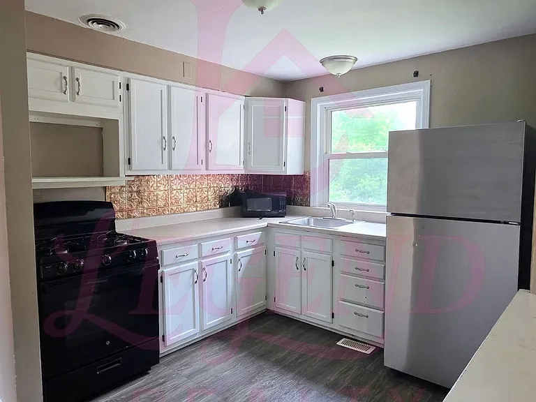 624 Science Hill Dr — Photo 4