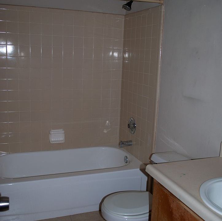 2nd image of 1539-E9 E Paul Russell Rd