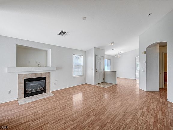 5th image of 11024 Vallerosa St