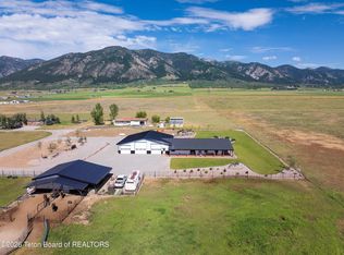154 Cmr Ln, Etna, WY 83118