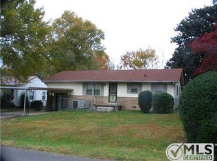 508 Riverside Dr, Manchester, TN 37355