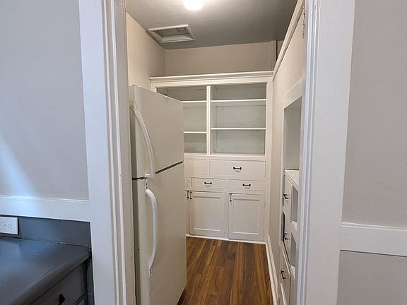 4th image of 4421 Nebraska Ave #2F