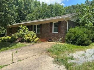 1505 Corinth Rd, Gaffney, SC 29340