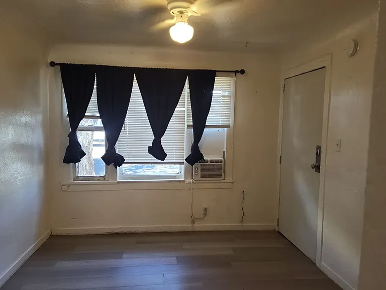 462 Evans Ave #115 — Photo 4